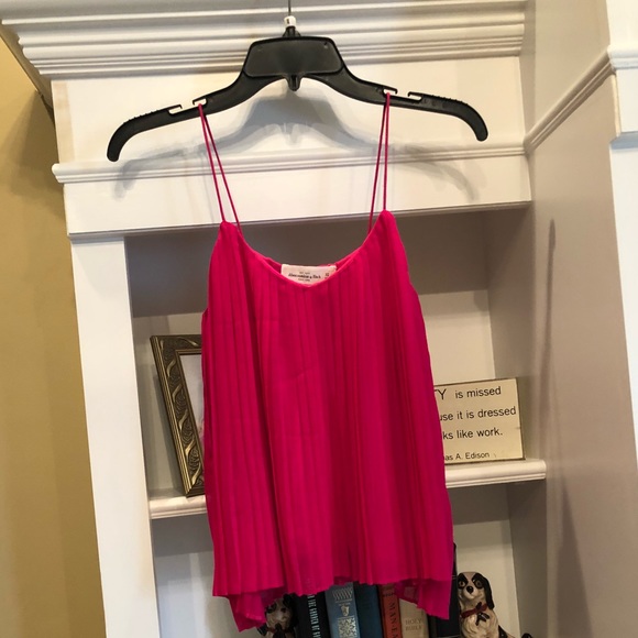 Pink Hollister shirt - Picture 1 of 1